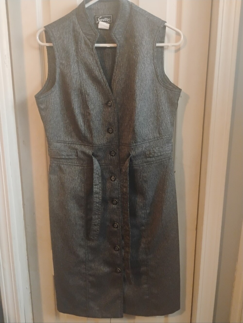 Sweet Gray Textured Sleeveless Button-Down Midi Dress with Belt Size 10